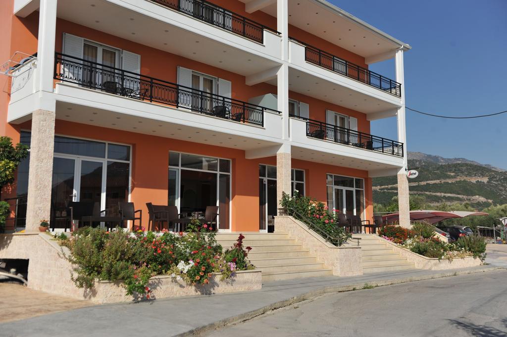 Dionysos Luxury Apartments Нидри Екстериор снимка